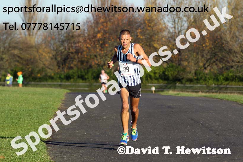 Newcastle Town Moor Marathon, Newcastle Town Moor Marathon and Half Marathon. Photo: David T. Hewitson/Sports for All Pics